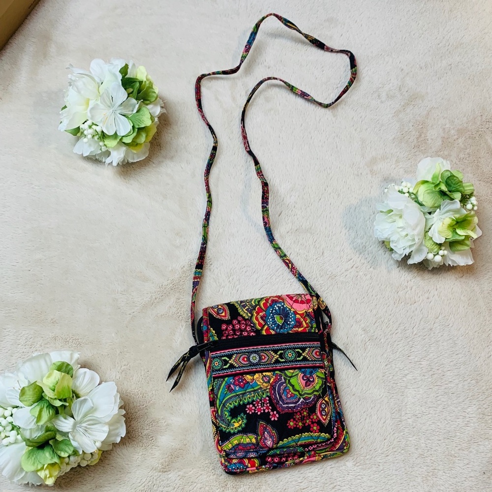 VERA BRADLEY CROSSBODY PURSE 👜
